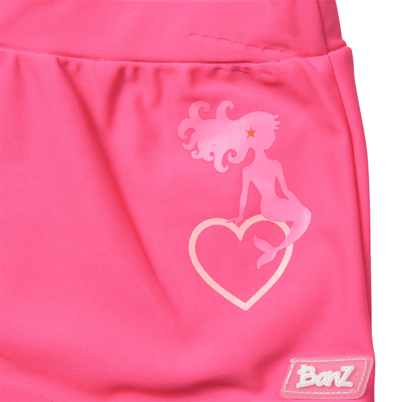 Badebukse i rosa med UV-beskyttelse (Banz Pink Mermaid Shorts)
